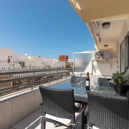 Santa Maria 67 - Two Bed Apartment