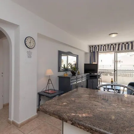 Santa Maria 67 - Two Bed Apartment *