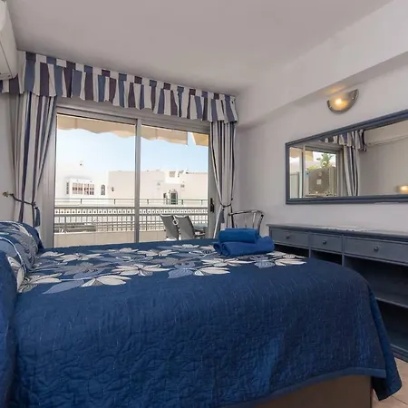 Santa Maria 67 - Two Bed Lägenhet
